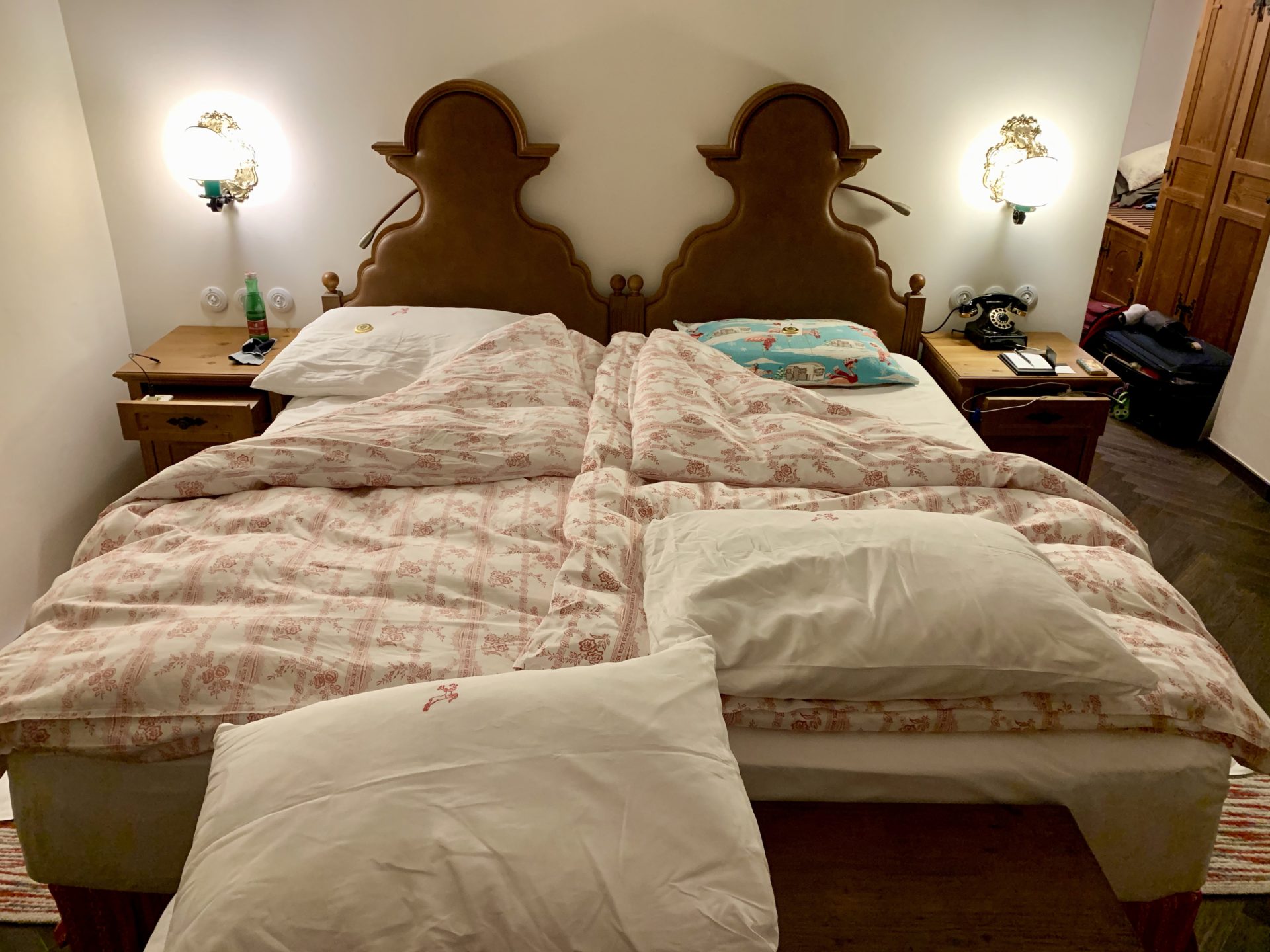 NYC Waldorf=Astoria Sold Its Classic Furniture. Here's What They Should