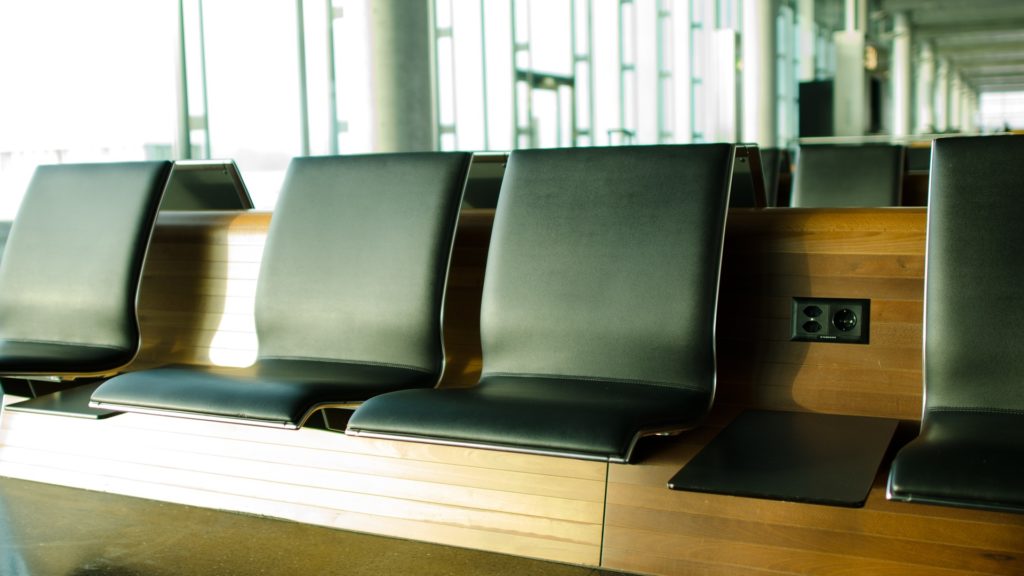 a row of chairs in a room