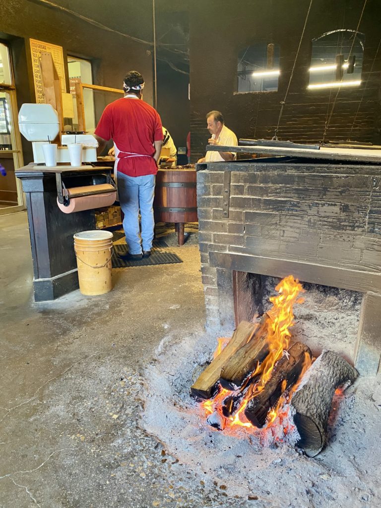Our Go to To Barbecue Heaven In Lockhart, Texas - Your Mileage Might Differ | Digital Noch Digital Noch