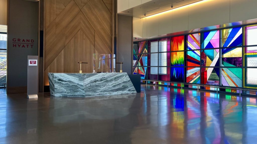 a marble counter in a lobby