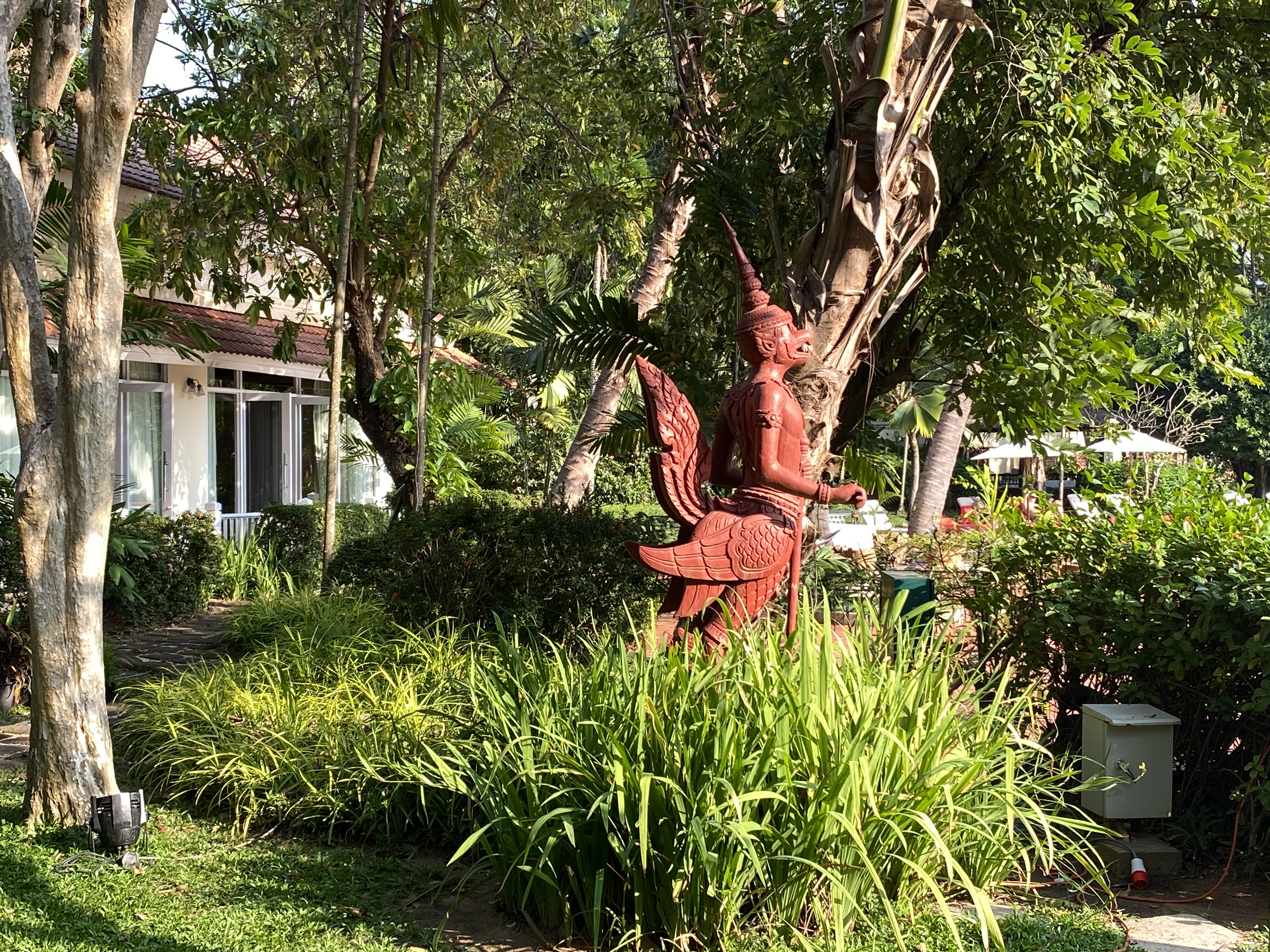 a statue in a garden