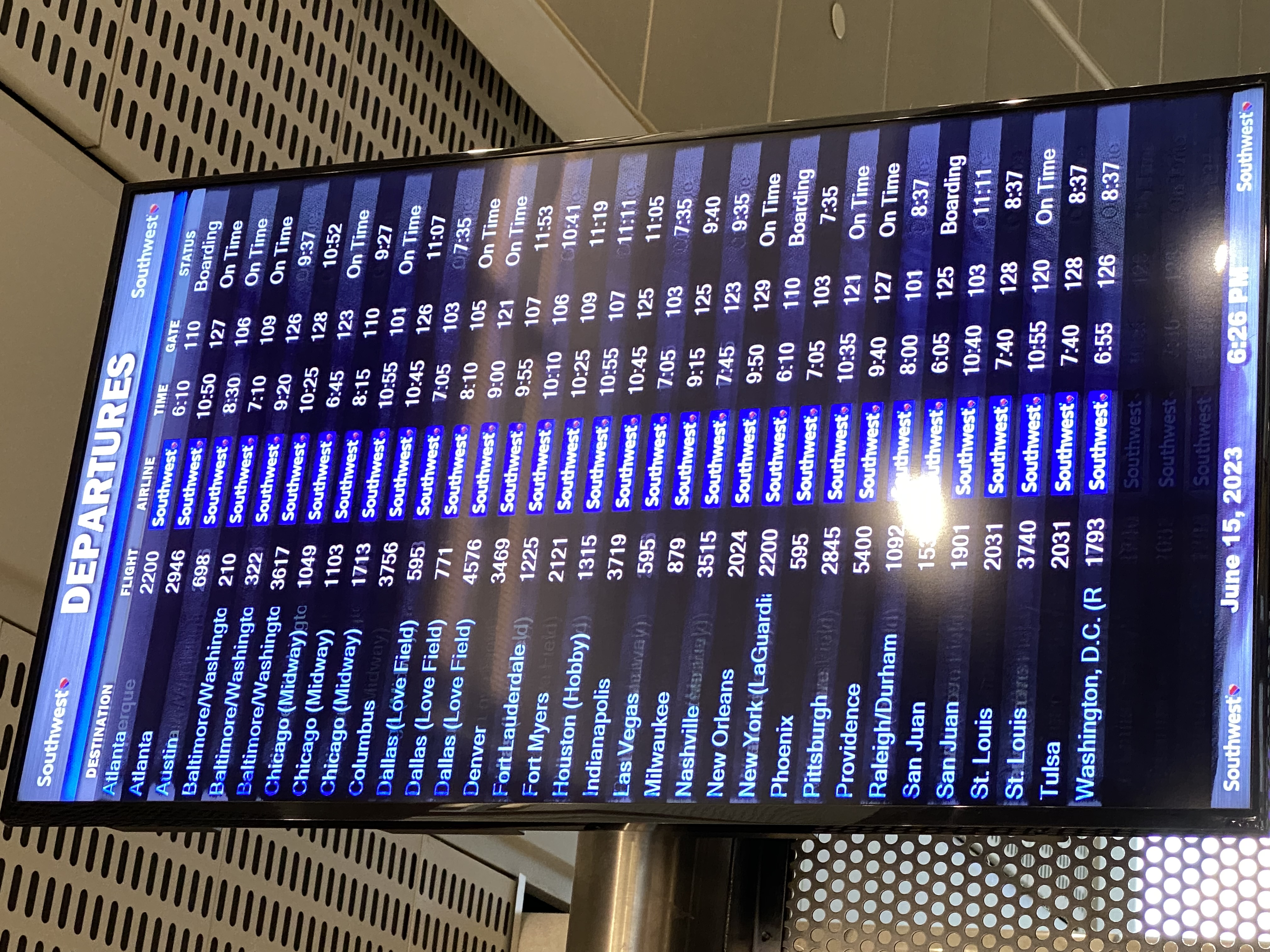 a screen with blue and white text