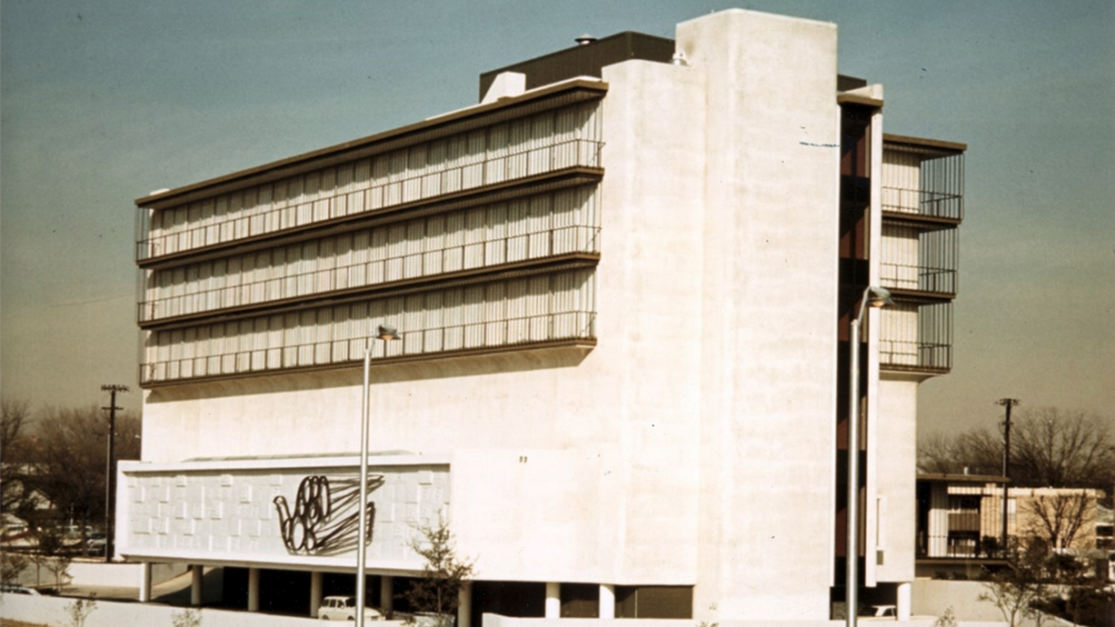 a building with many windows