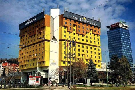 a large building with many windows