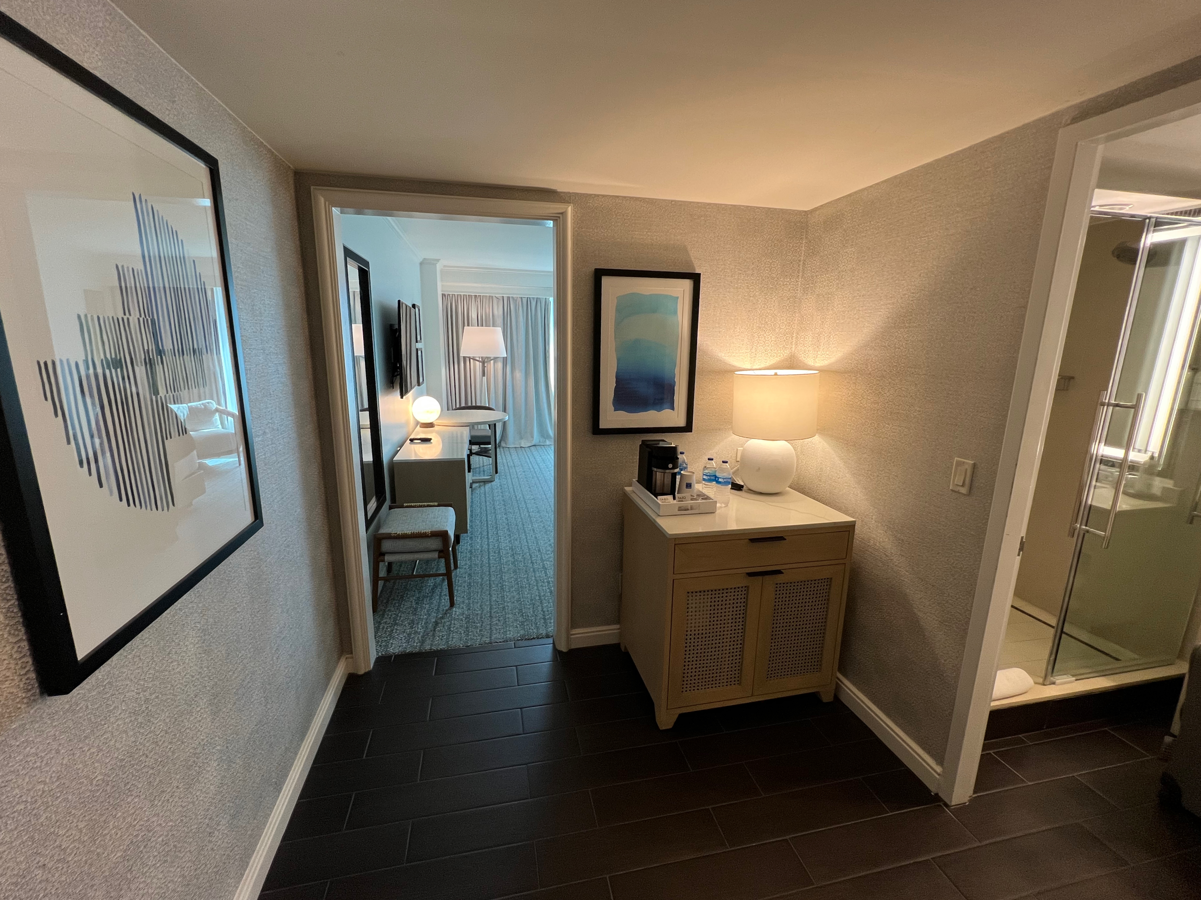 Room entry foyer with mini-fridge and coffee maker at the Grand Hyatt Tampa Bay