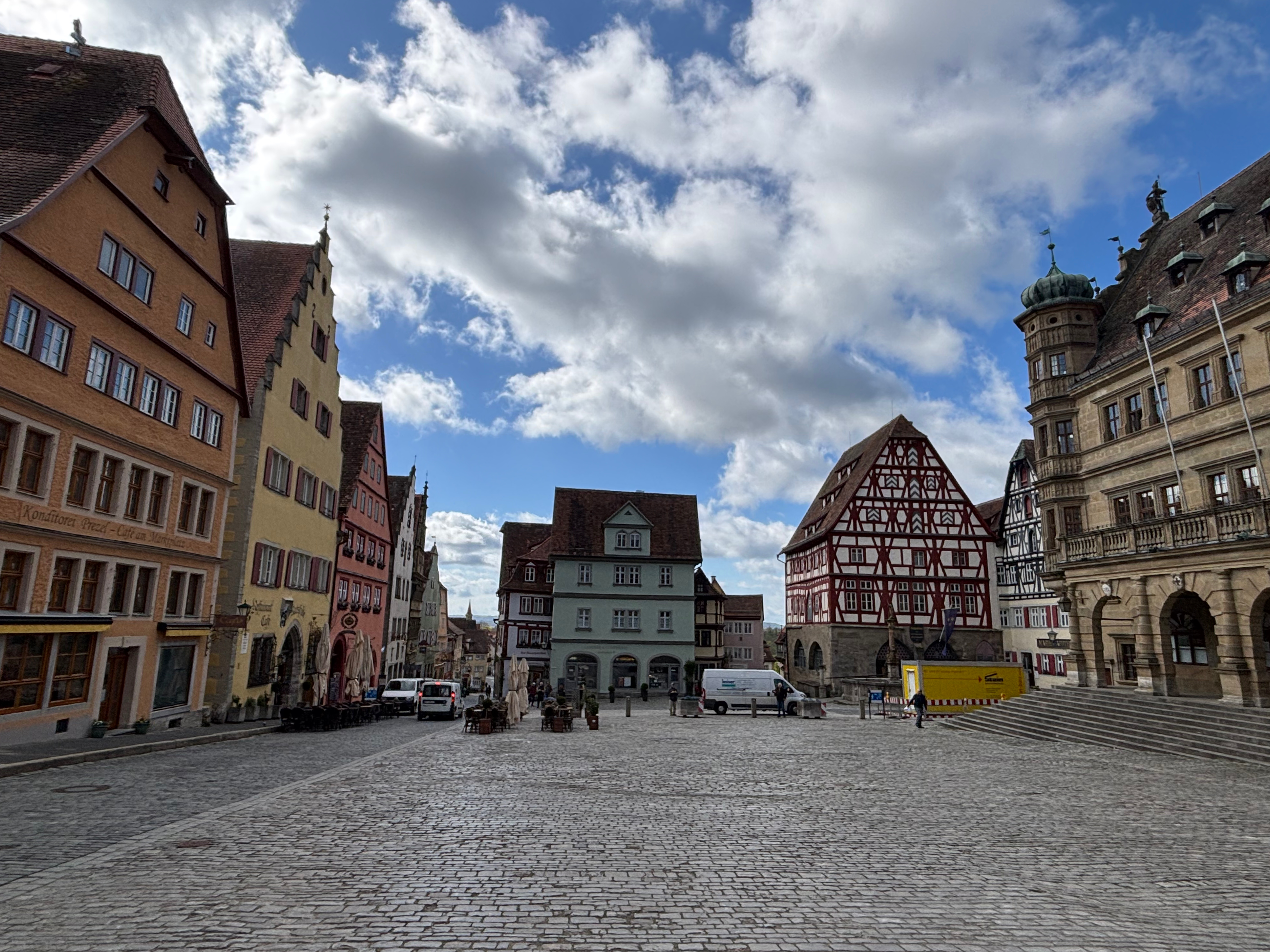 The Marktplatz and Rathaus during the day